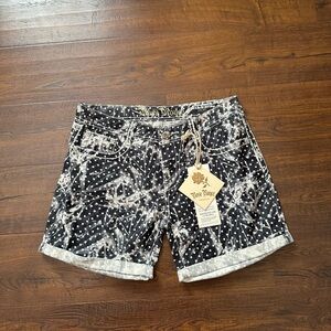Rose Royce women’s shorts size 9/10